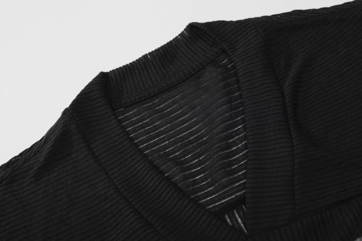 Madxmarx “02 Varsity V-Neck Tee”