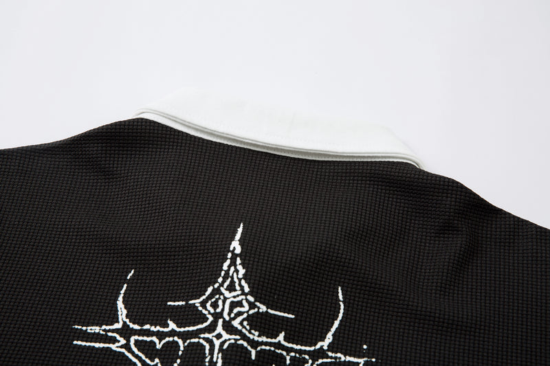 Polo de Manga Comprida com Camadas Gráficas Vampire Madxmarx