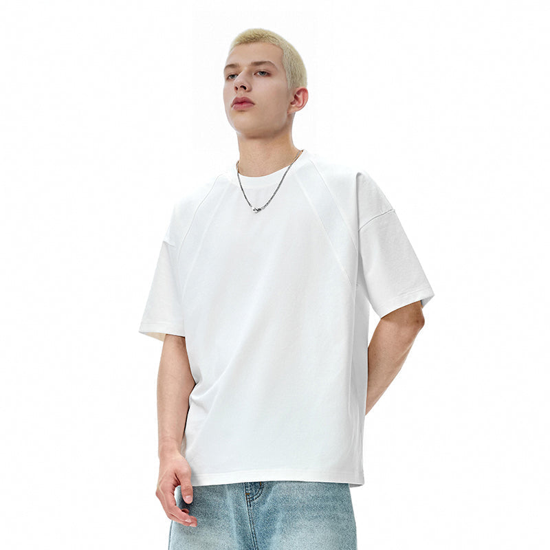 Camisetas amplias deconstruidas