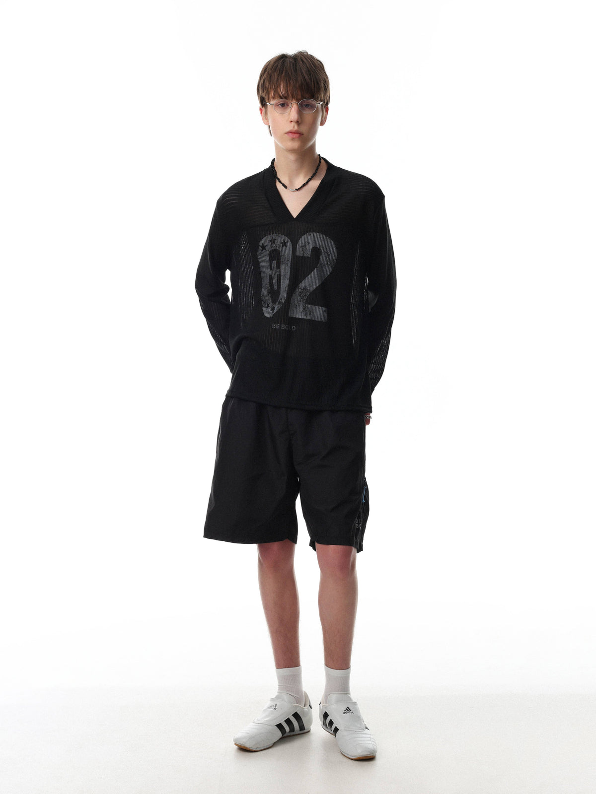 Madxmarx “02 Varsity V-Neck Tee”