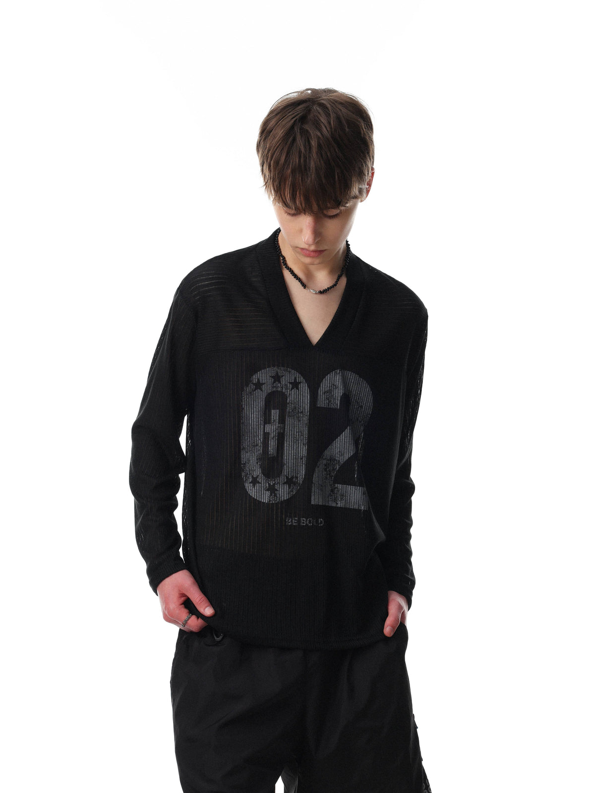 Madxmarx “02 Varsity V-Neck Tee”