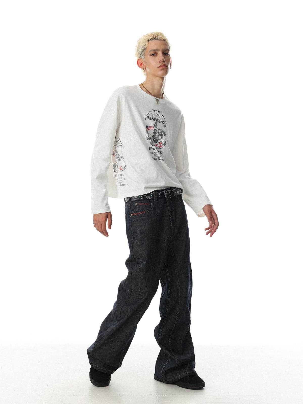 Madxmarx Vintage Crest Graphic Long Sleeve T-Shirt