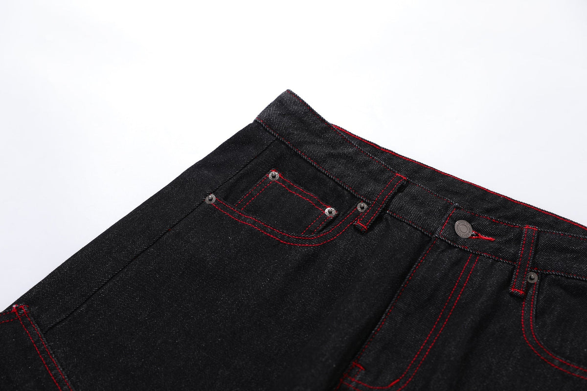 Pantalon cargo en jean incurvé à surpiqûres rouges Madxmarx