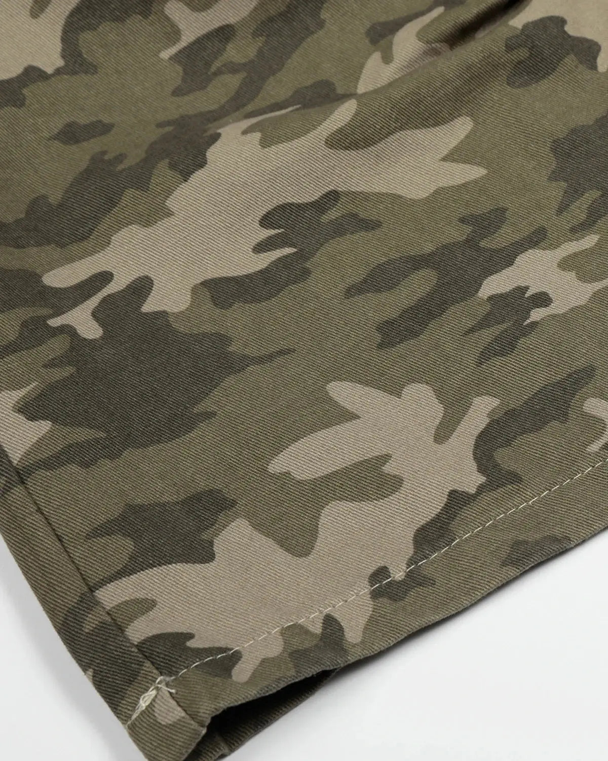 Embroidered Camo Cargo Longline Shorts