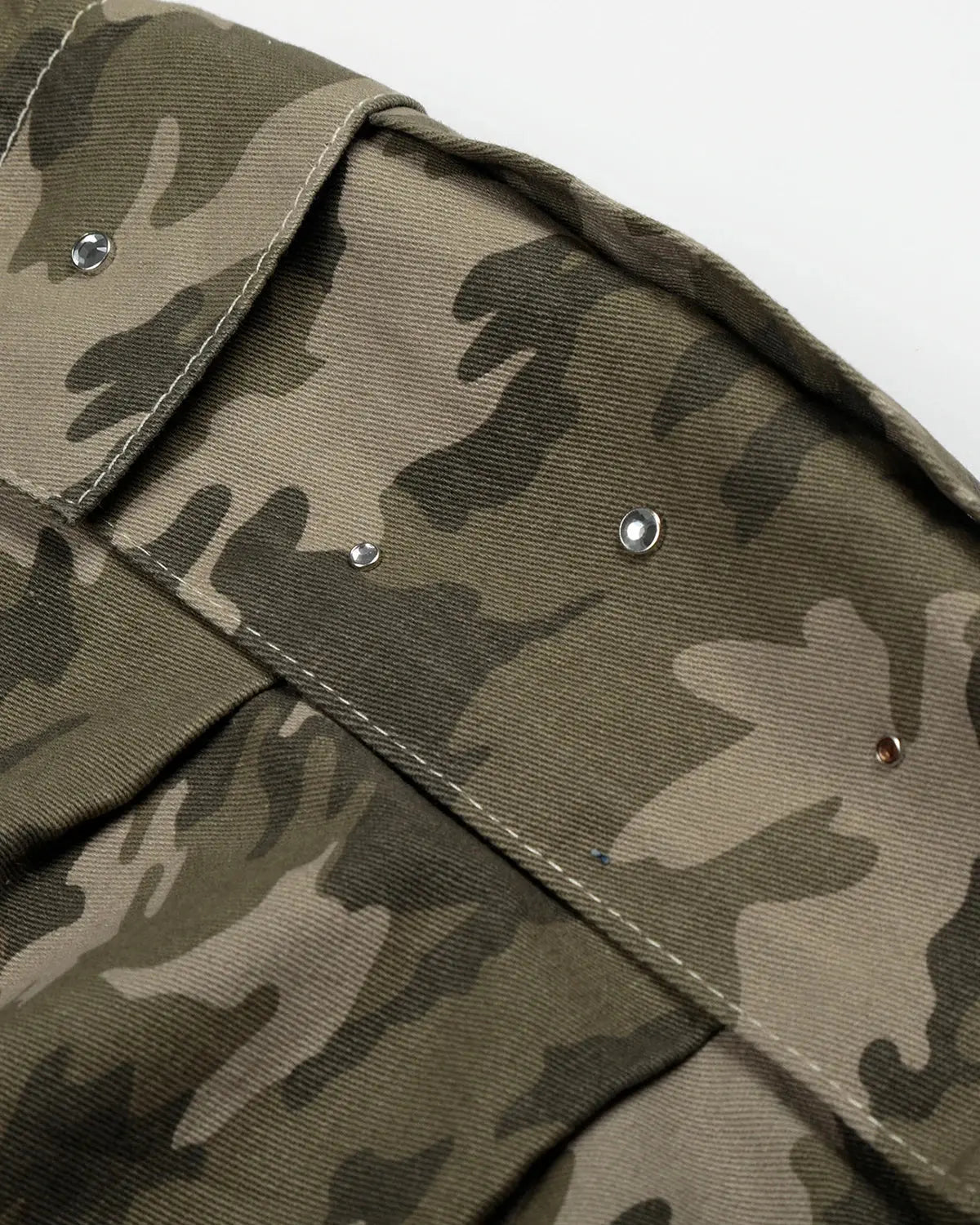 Embroidered Camo Cargo Longline Shorts