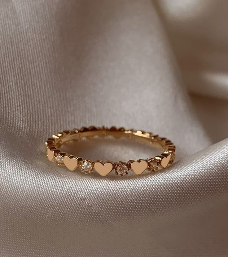 Gold hexagonal diamond-encrusted bracelet