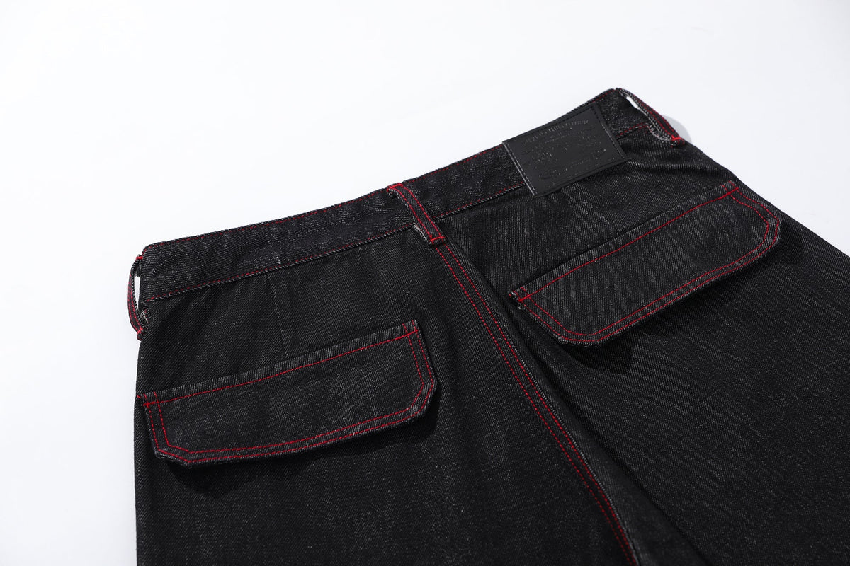 Pantalon cargo en jean incurvé à surpiqûres rouges Madxmarx