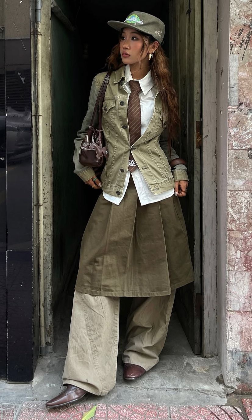 Vintage Cargo Wide Leg Pants