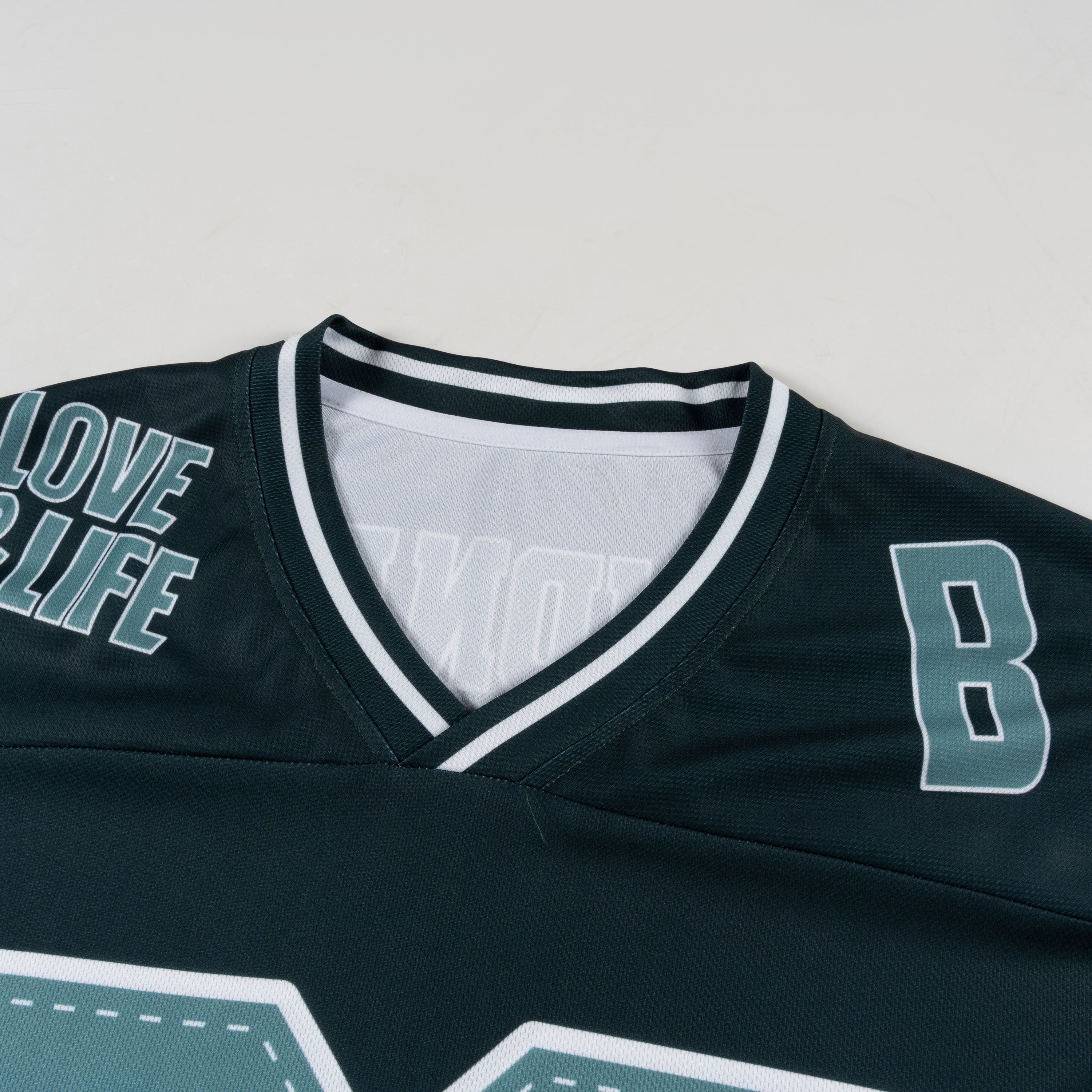 Retro Pigeon Print Jersey