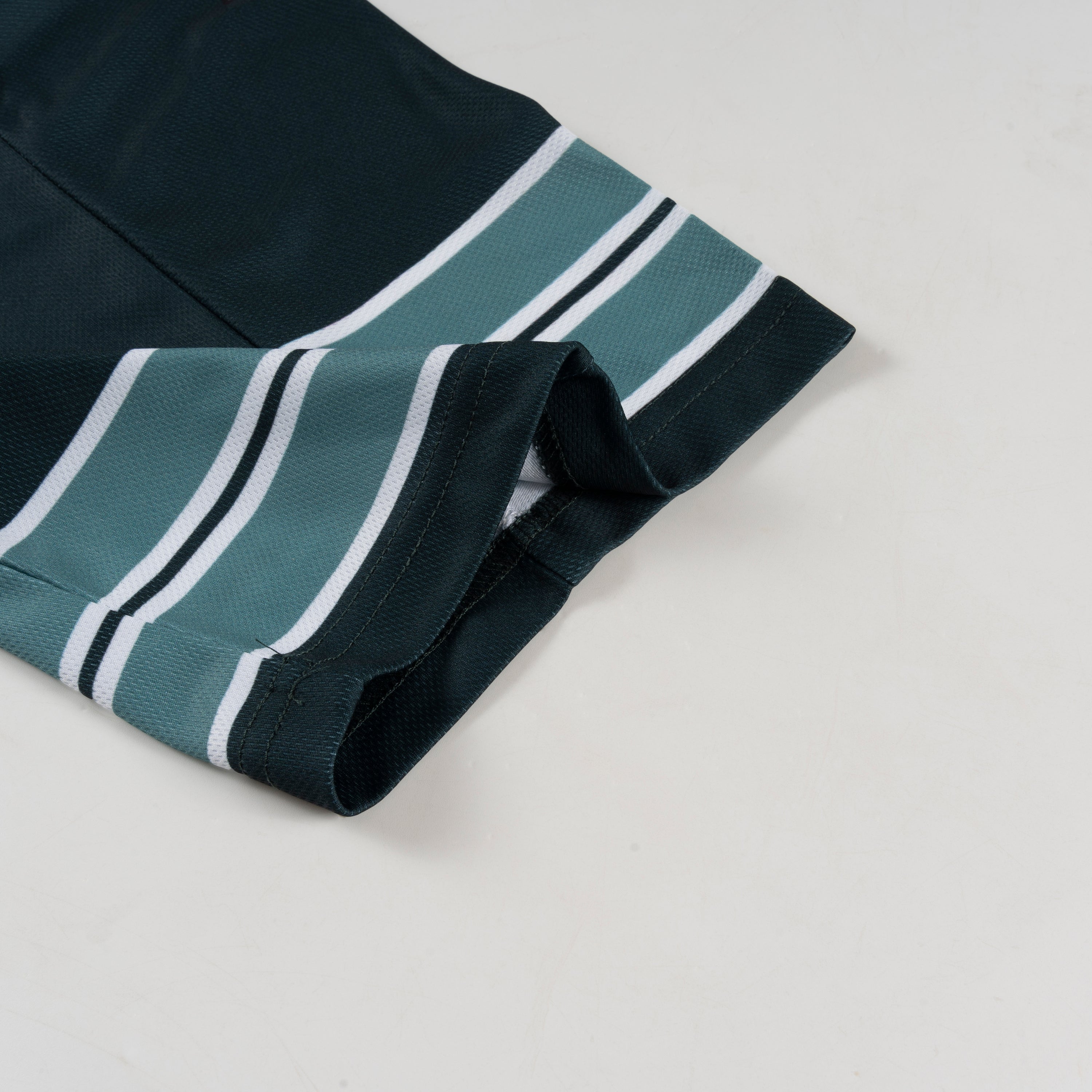 Retro Pigeon Print Jersey
