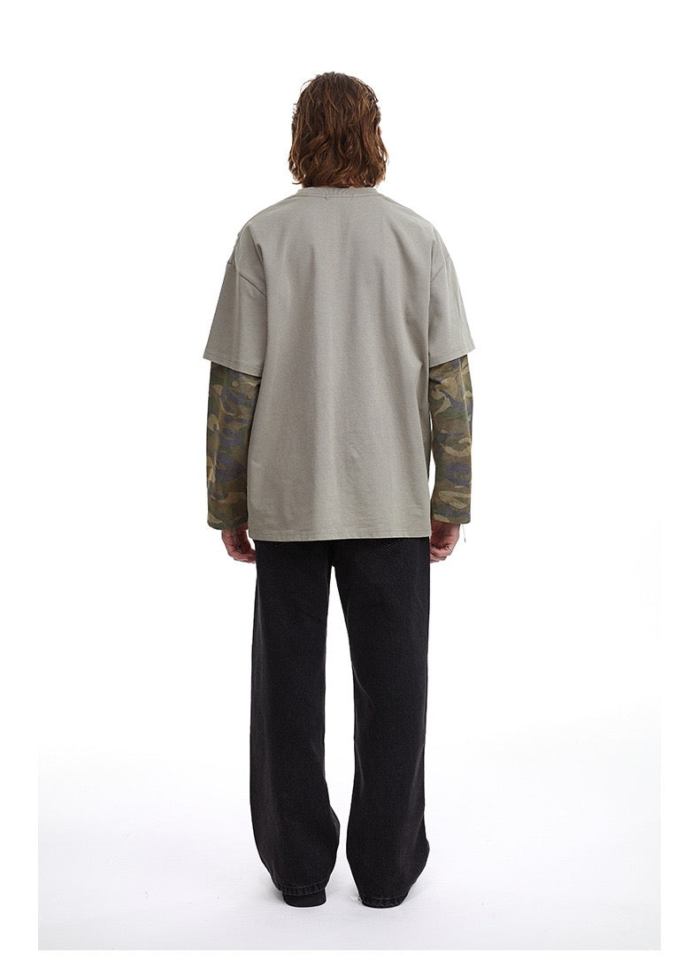 Camiseta Estonada com Mangas Camufladas em Camadas Madxmarx