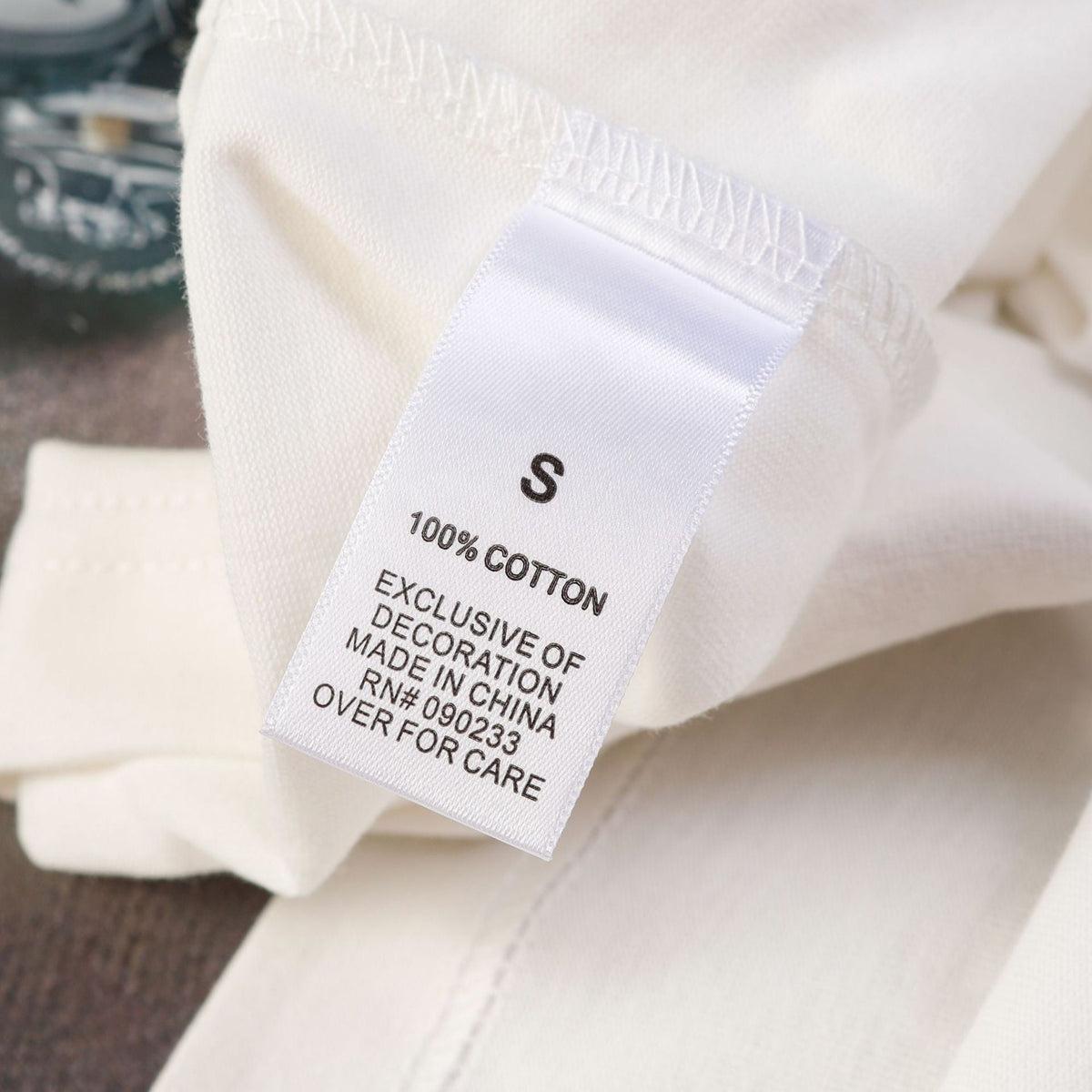 Camiseta con gráfico de corona de santo Madxmarx