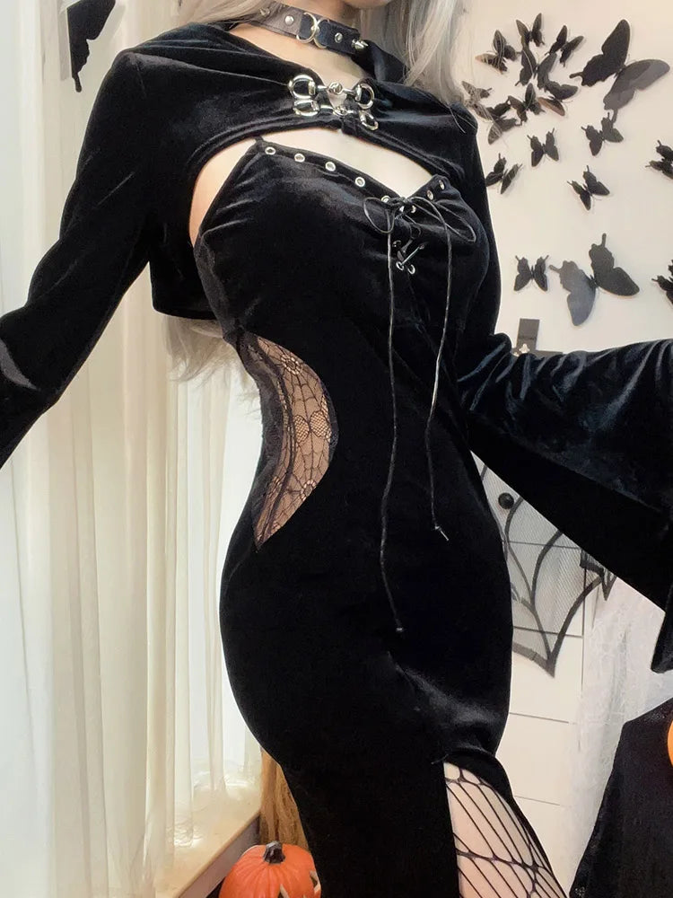 Robe longue avec chapeau, en velours transparent, dentelle ajourée, fente haute, manches longues, boutonnée et lacée. Robe de soirée