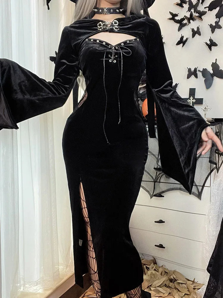 Robe longue avec chapeau, en velours transparent, dentelle ajourée, fente haute, manches longues, boutonnée et lacée. Robe de soirée