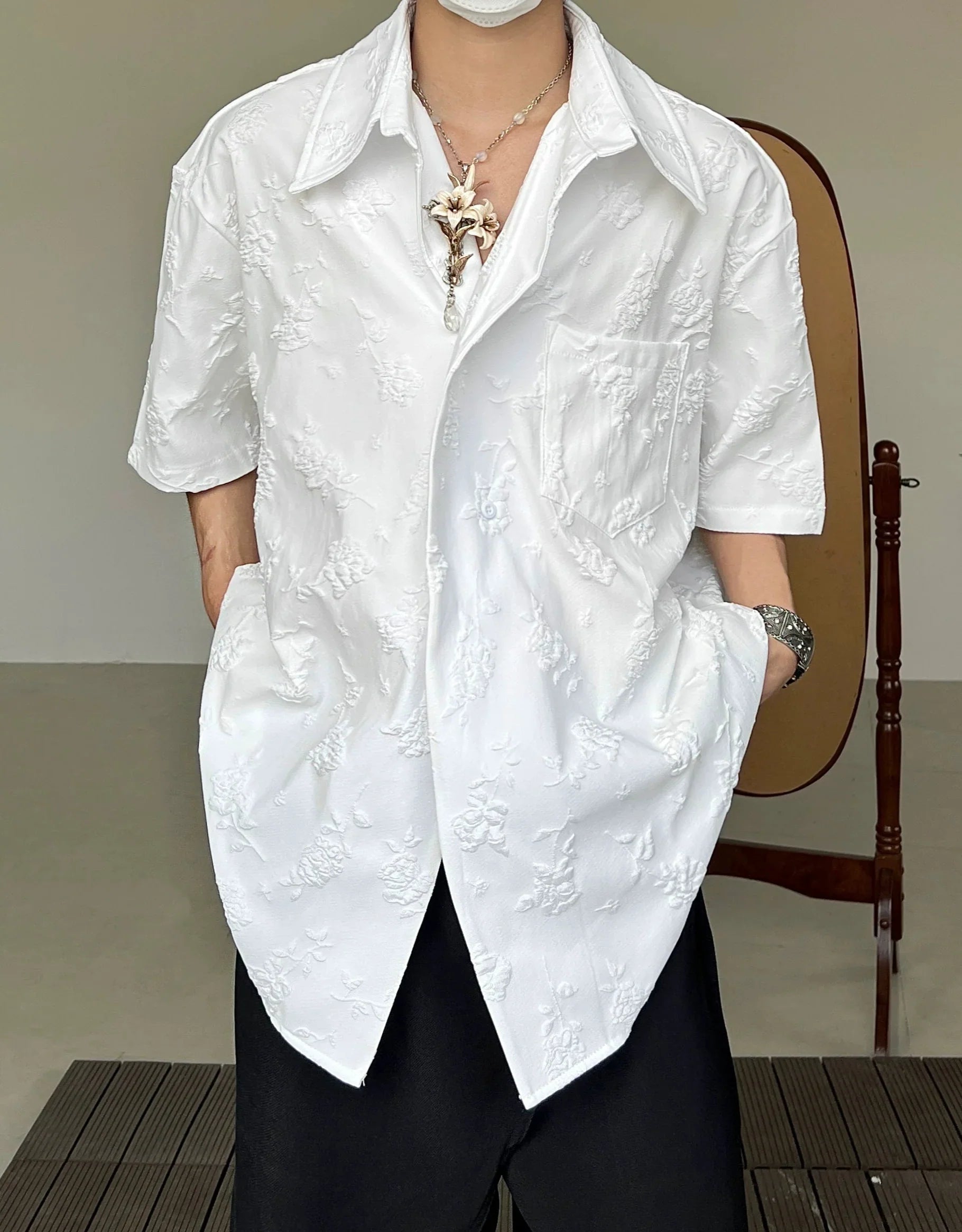 Embroidery Floral Two-Button Jacquard Short Sleeve Shirt