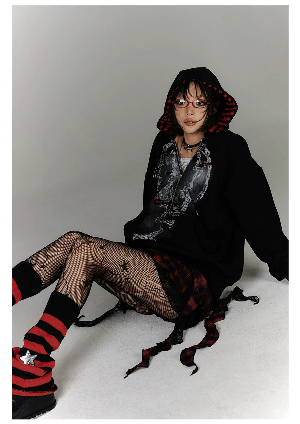 Fake Layered Zipper Stripe Oversize Pullover Hoodie