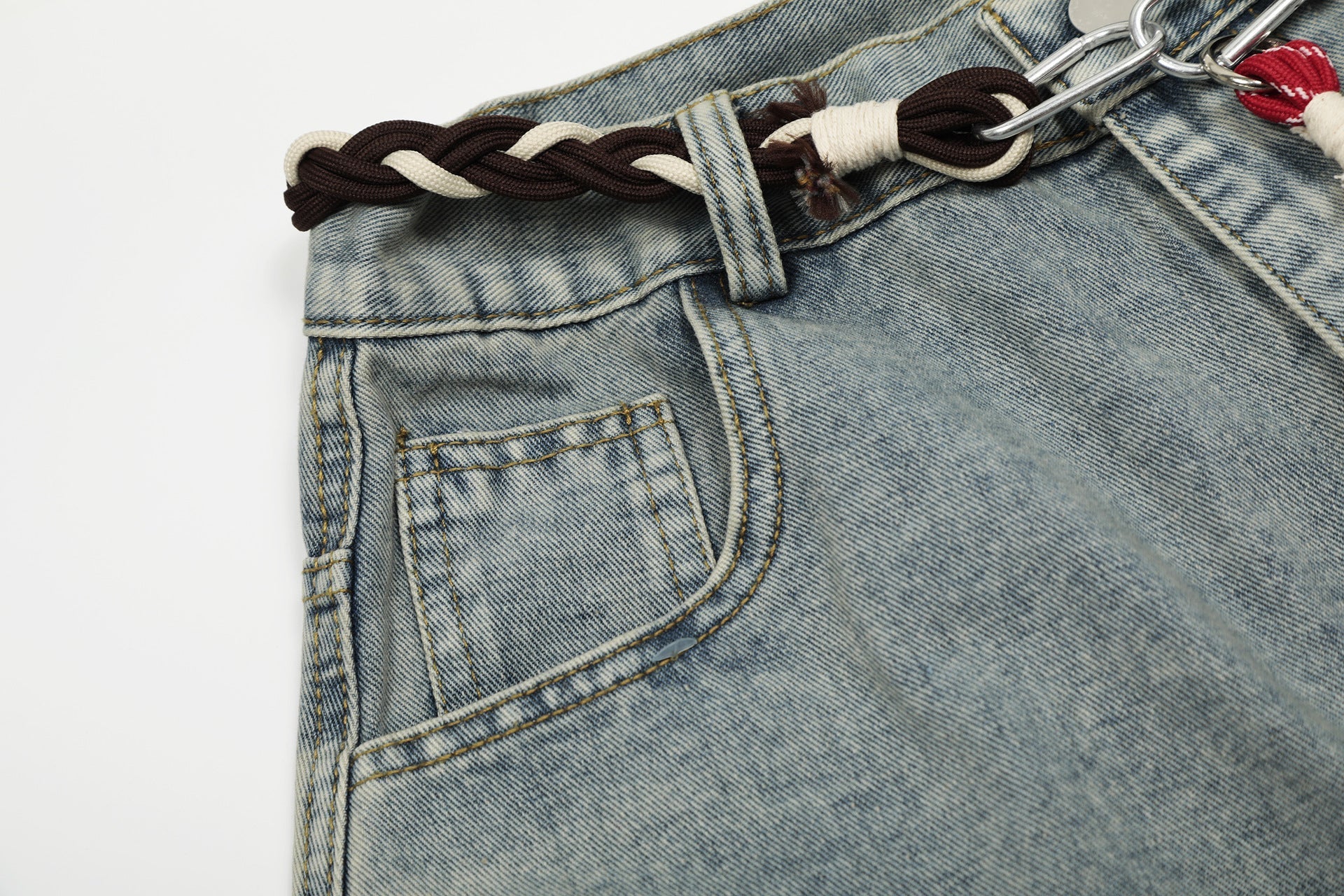 Belt Curved Wide Leg Denim Jeans