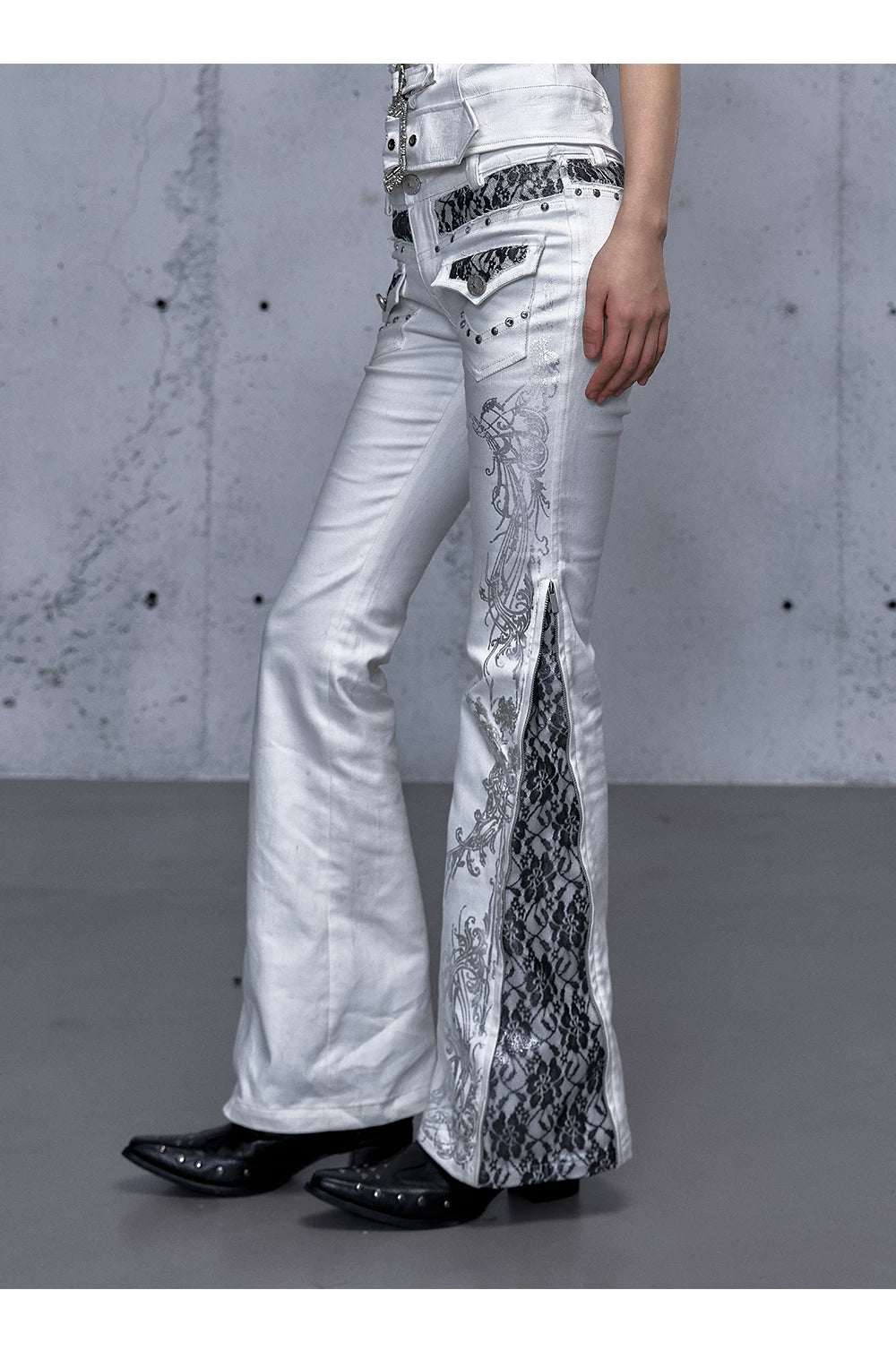 Embroidery Low Rise Straight Denim Jeans