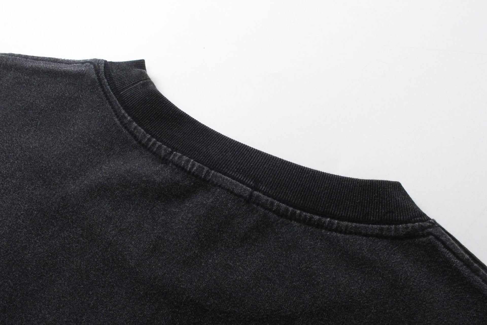 Washed Graphic Car Print Short Sleeve T-Shirt