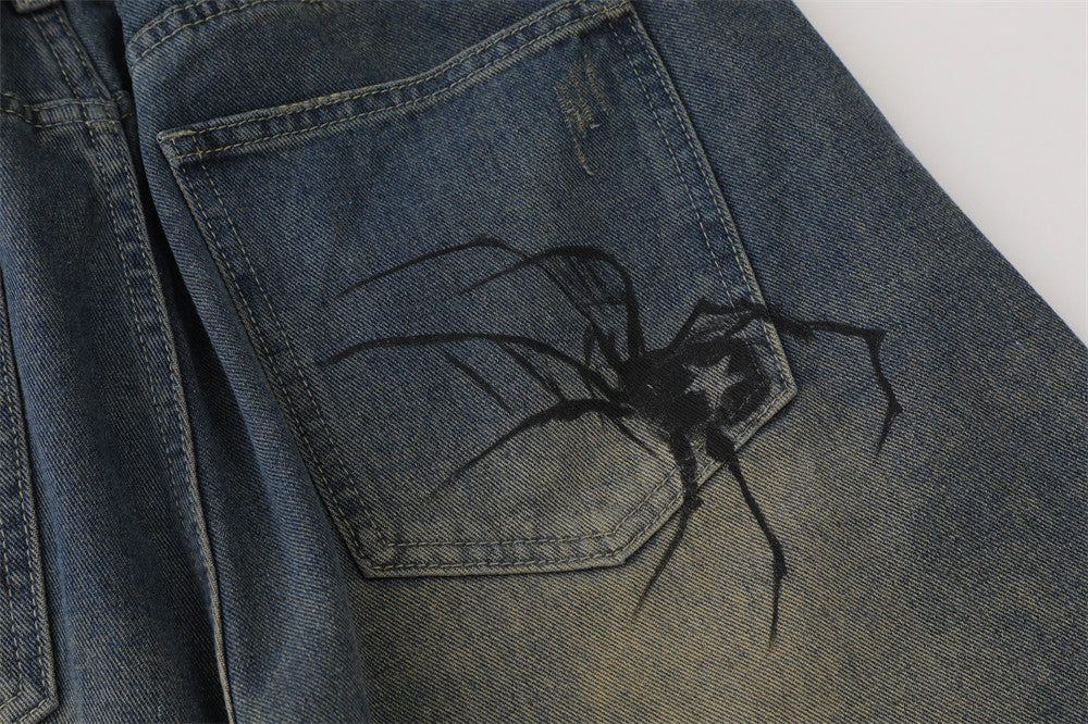 Shorts vaqueros con estampado de araña