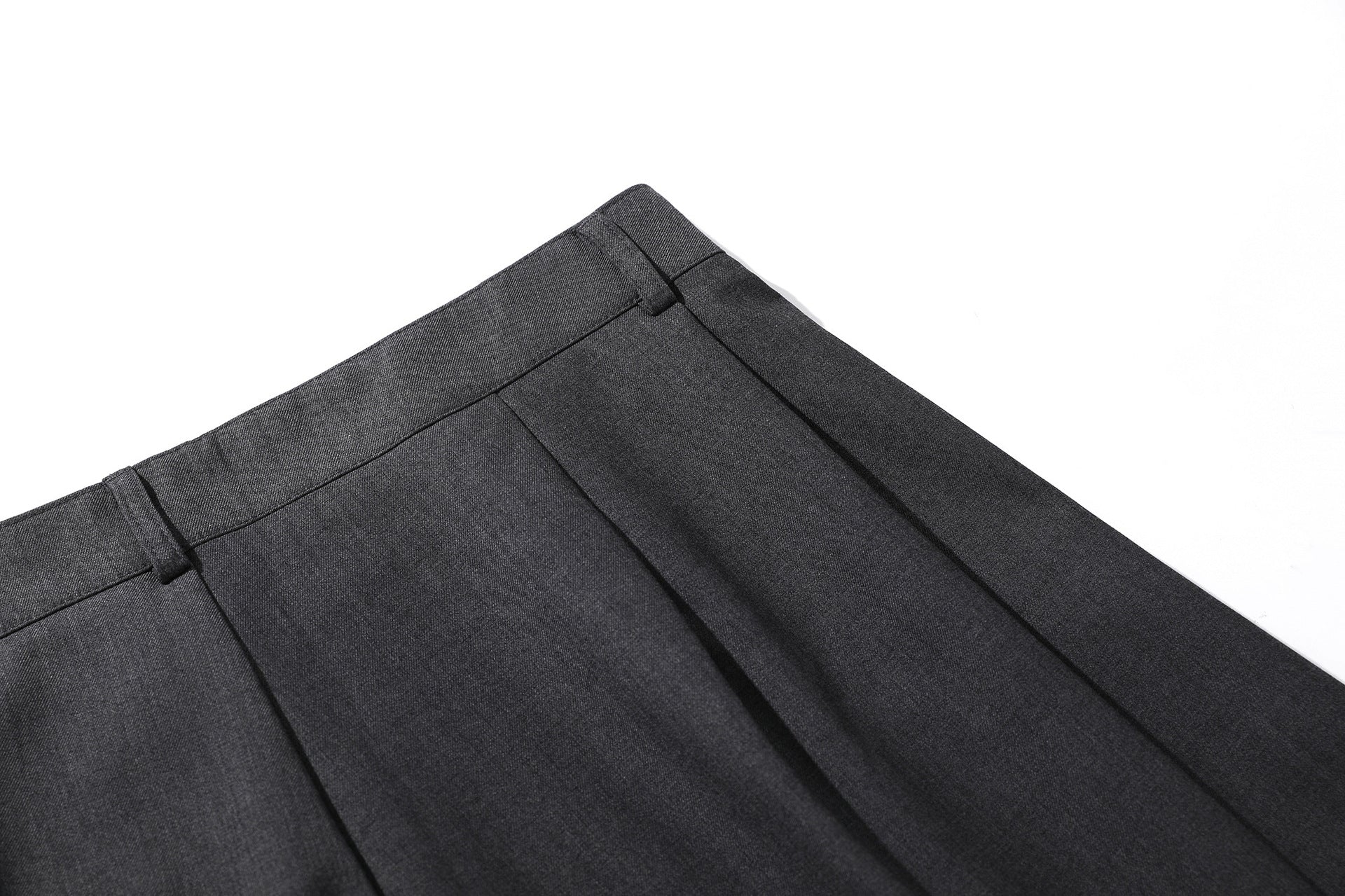 Pleats Cropped Pants
