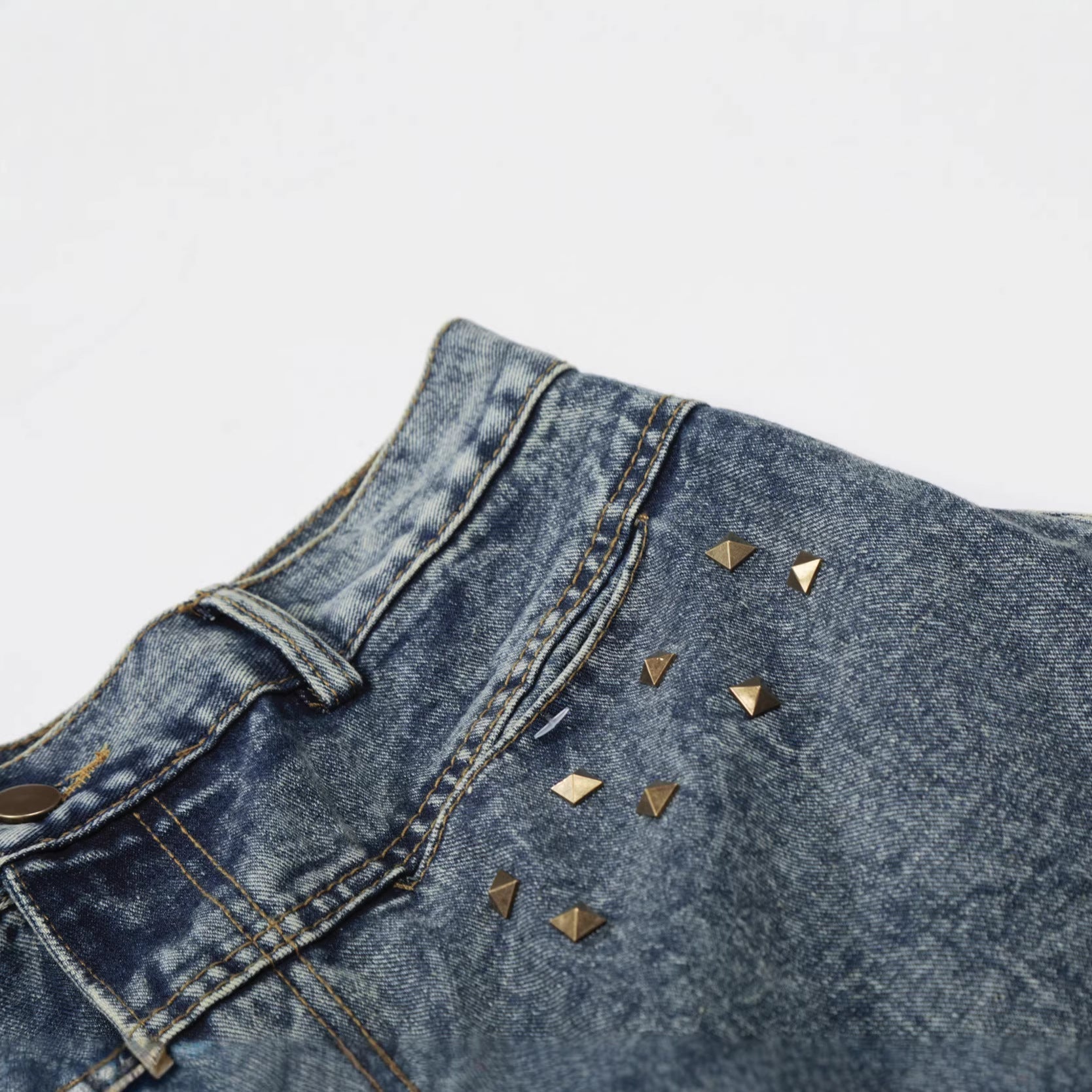 Washed Studs Panel Cropped Denim Jort