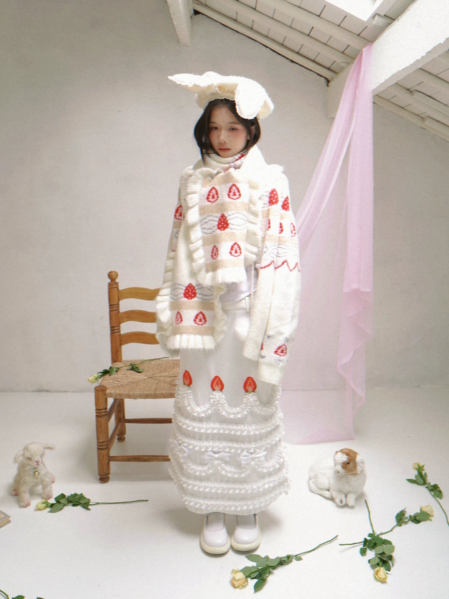 Strawberry Cake Jacquard Scarf