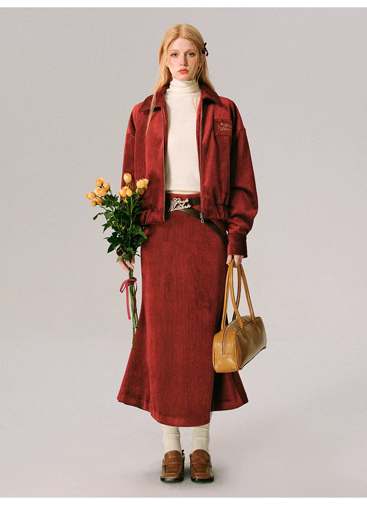 Ensemble veste zippée en velours, jupe courte plissée et jupe sirène