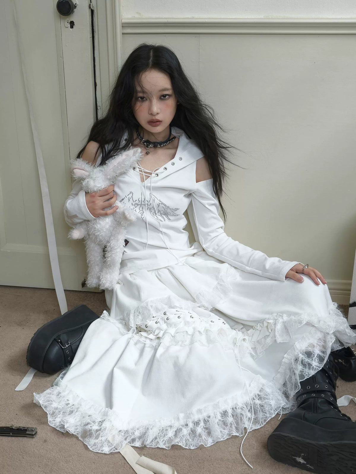 White(presale) M