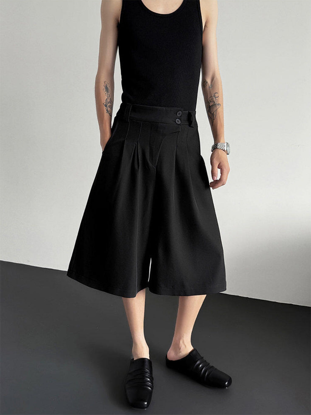 Button Detail Wide Leg Short