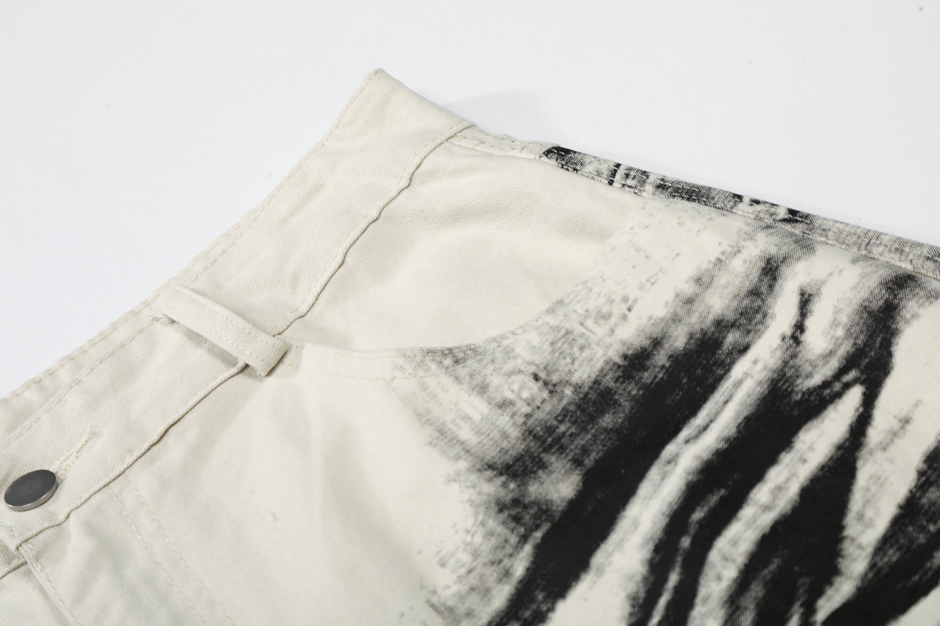 Brush Paint Cropped Pants