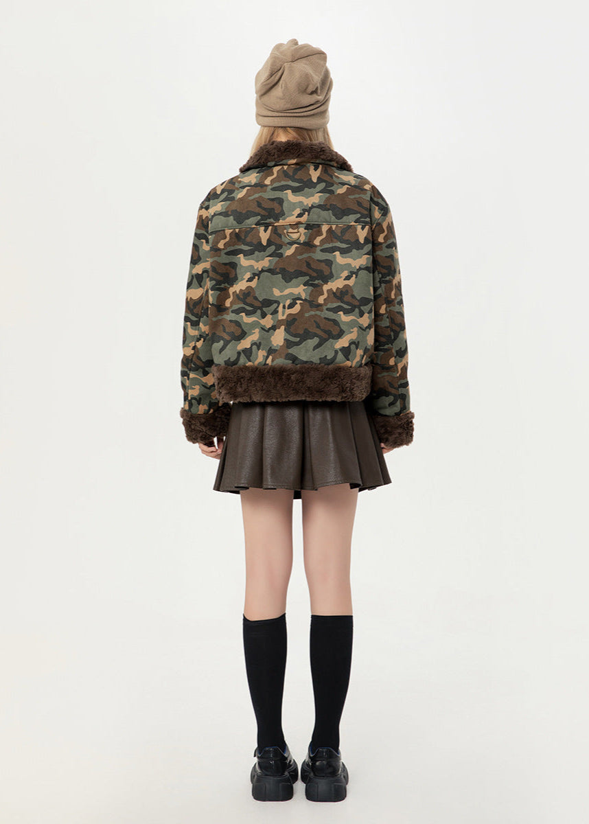 Veste cargo camouflage à col en fourrure