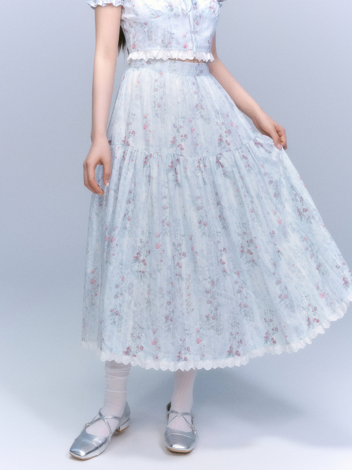 Floral-Print Blouse & Lace Trim Flared Skirt Setup