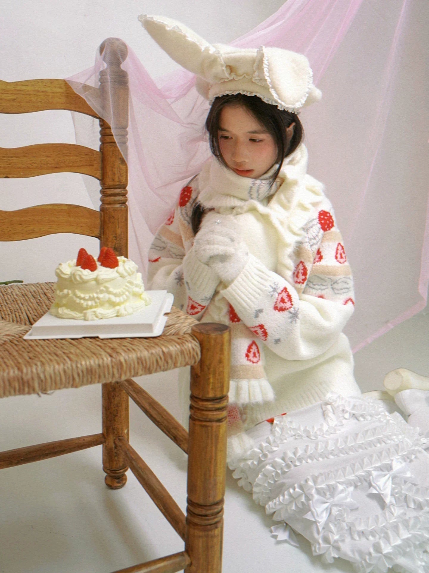 Wire Bunny Ear Lace Beret Hat
