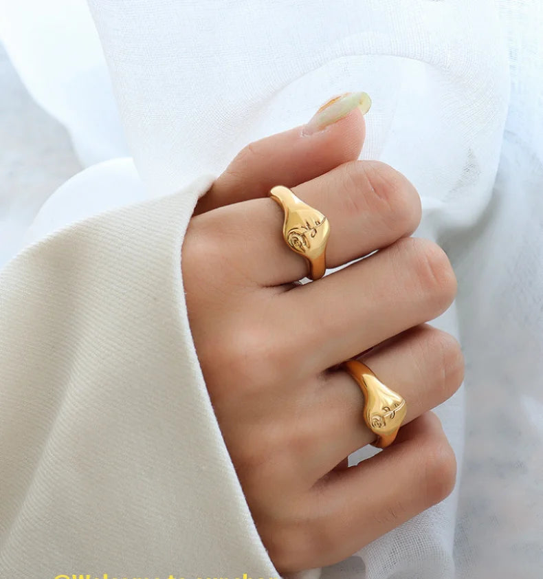 French Style Rose Index Finger Ring, Gold Tone Floral Design Band, Women's Fashion Jewelry, Elegant Statement Piece, Ideal Gift for Her, Best Seller in Dainty Rings, Trendy Stackable Accessory.