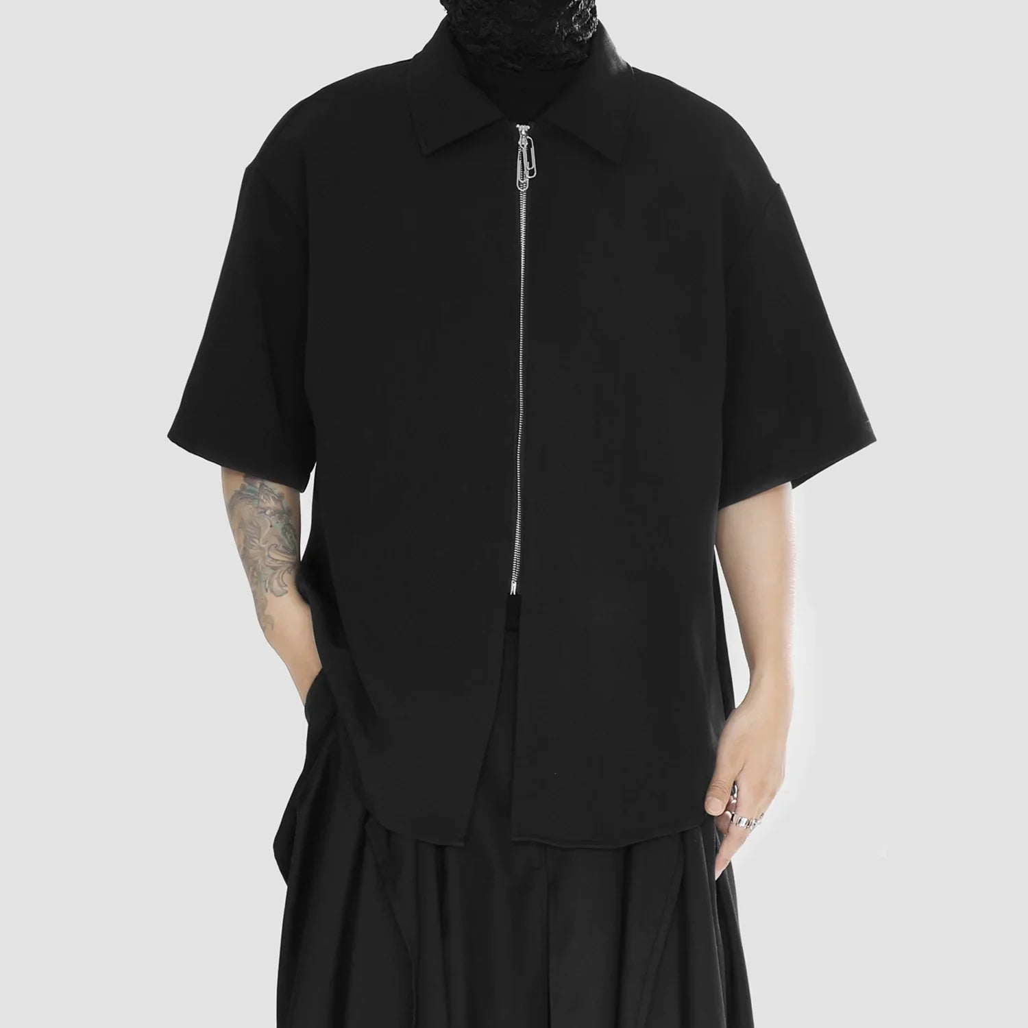 Black Color Zipper Short Sleeve Shirt