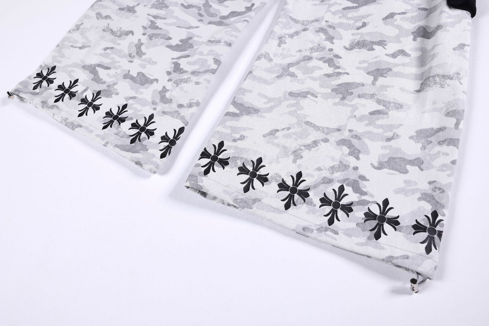 Camouflage Letter Print Cargo Pants