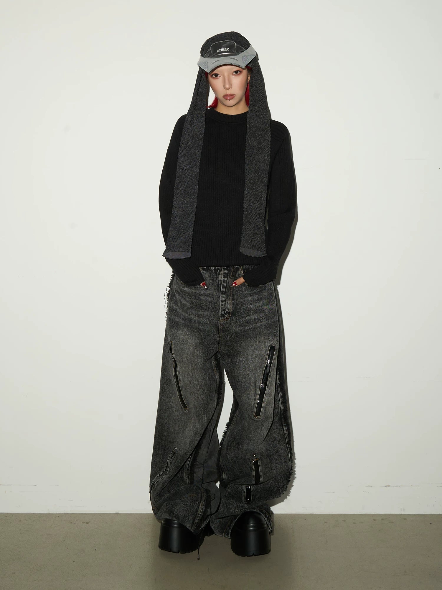 Washed Fray Zipper Detail Wide Leg Denim Jeans