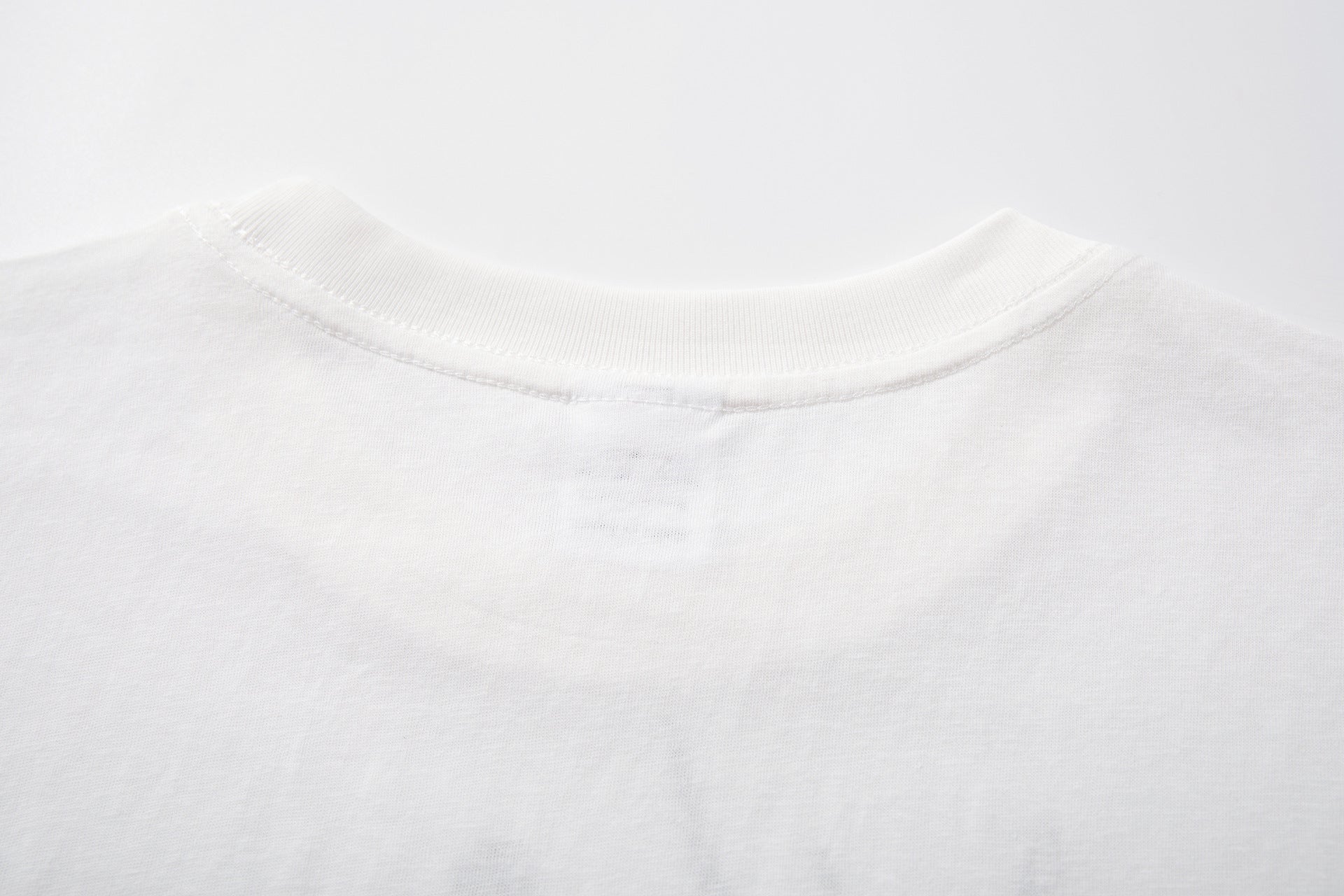 High-Neck Graphic Print Cotton Short Sleeve T-Shirt
