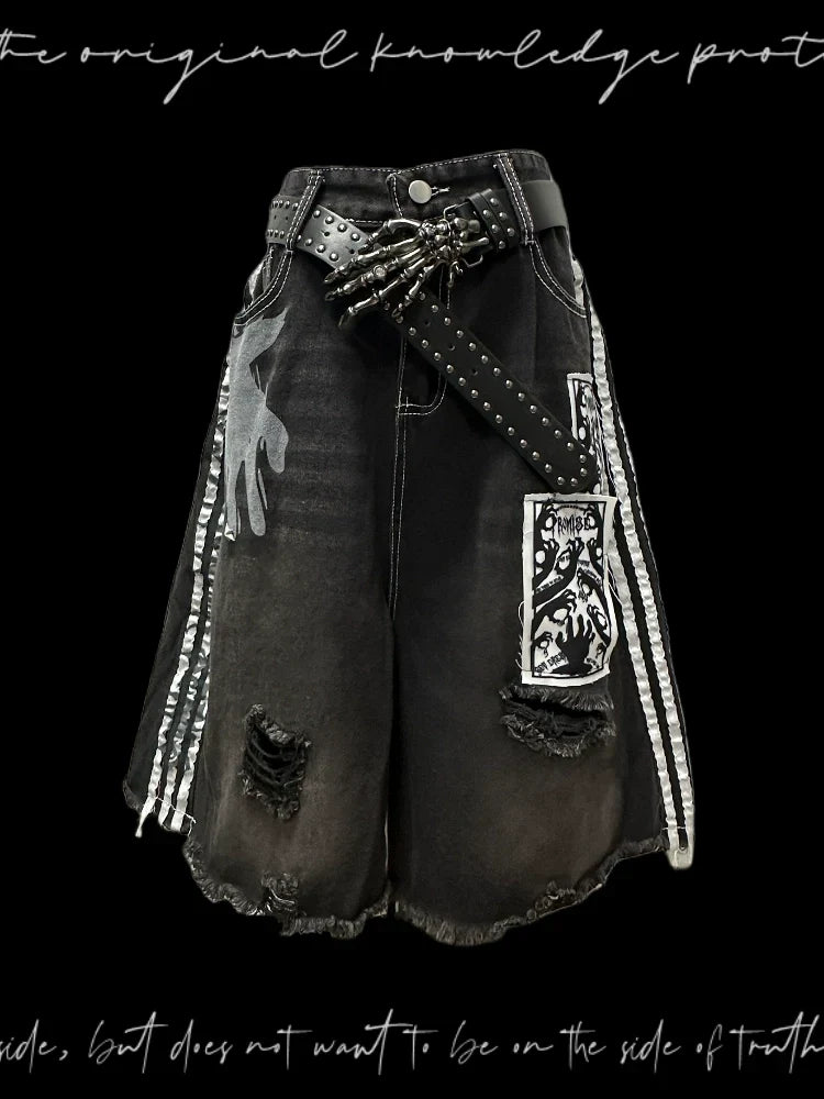 Side Stripe Damage Patch Wide Leg Half Denim Jeans & Skull Belt