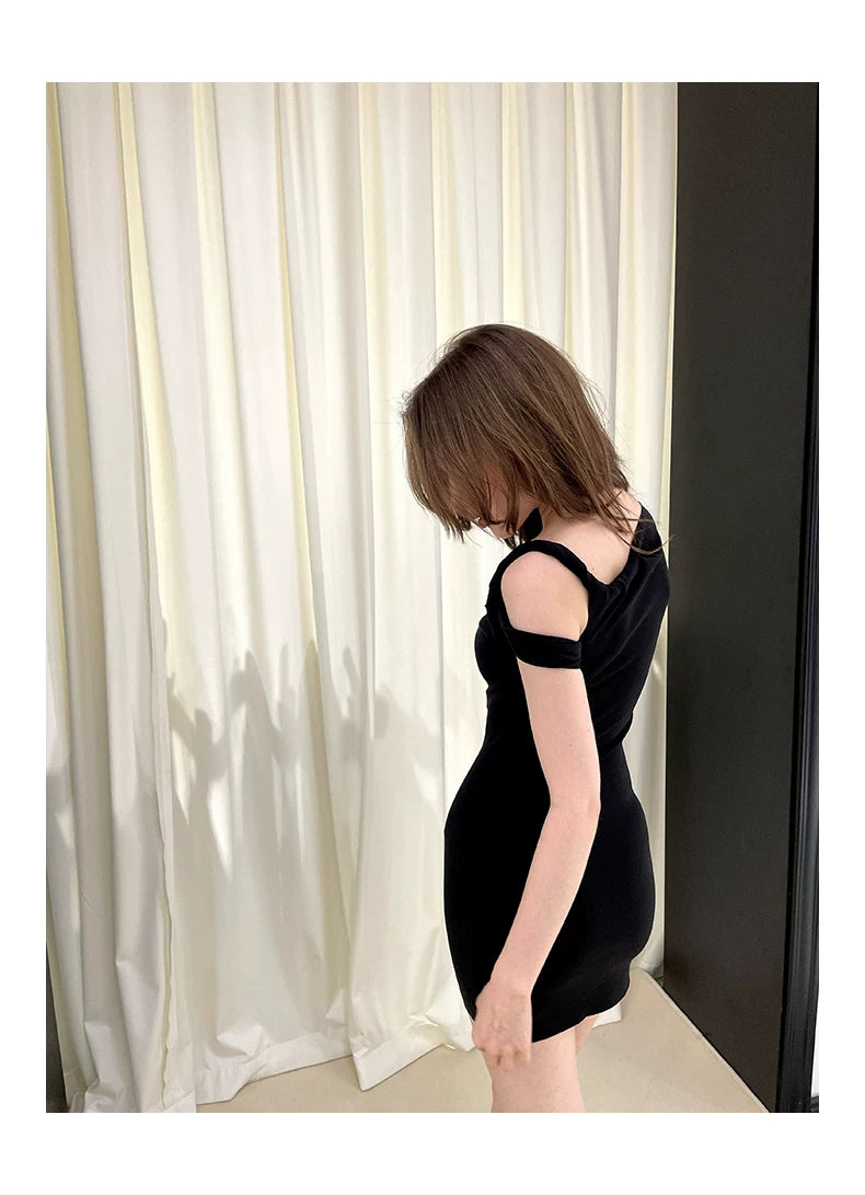 Vestido ajustado de un solo hombro