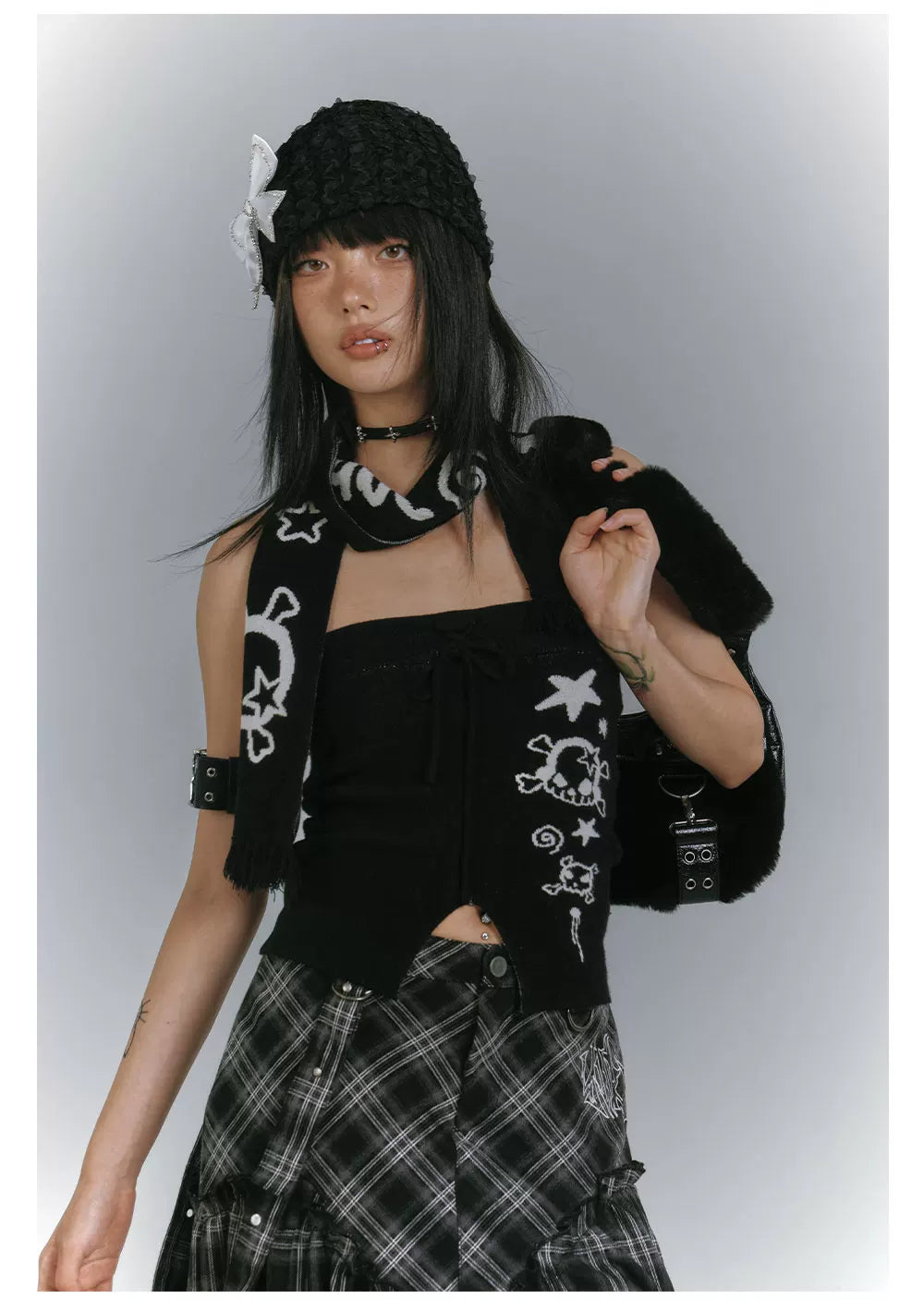 Graphic Print Off-Shoulder Top & Letter Print Scarf