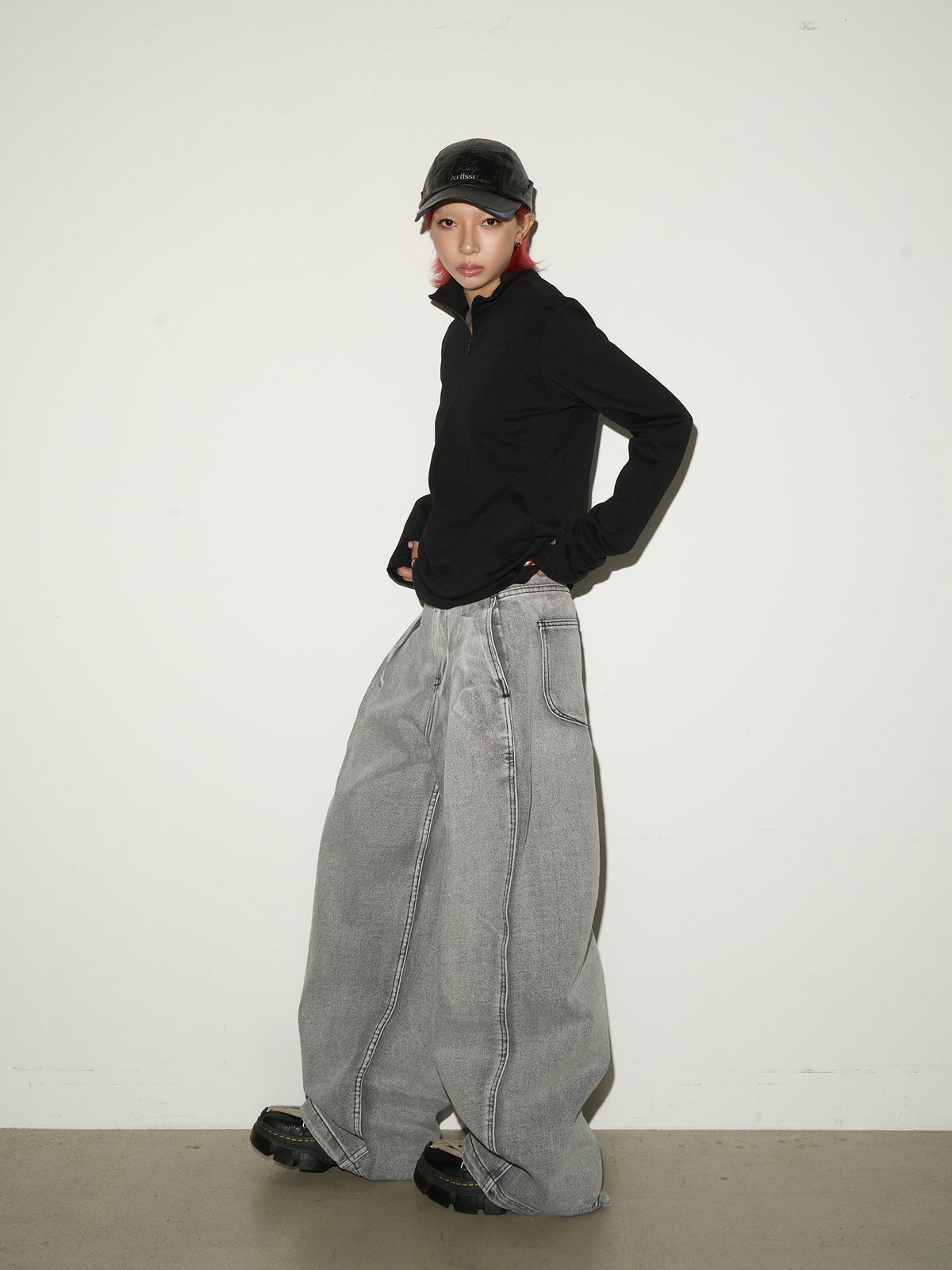 High Waist Pleats Washed Wide Leg Denim Jeans