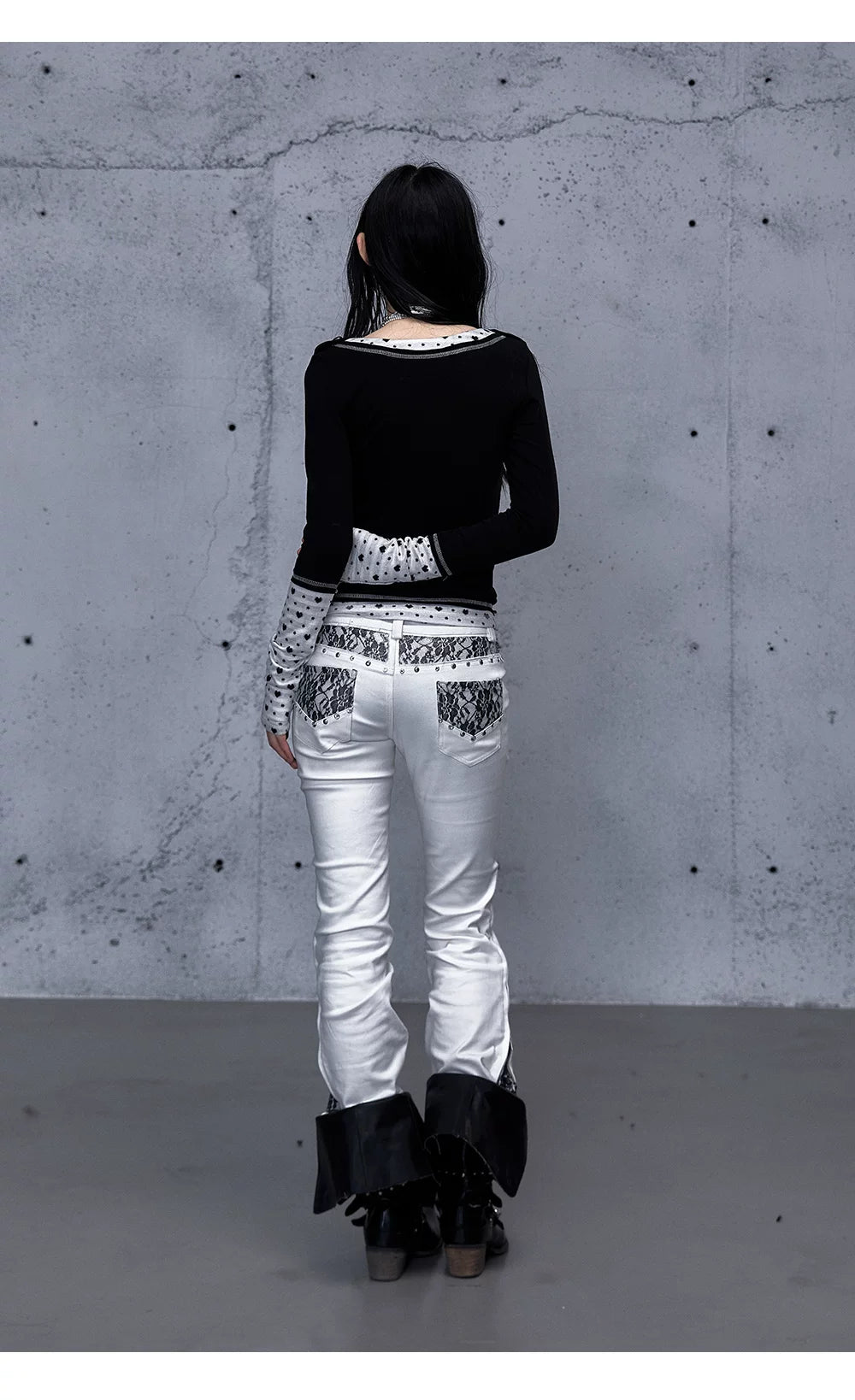 Embroidery Low Rise Straight Denim Jeans