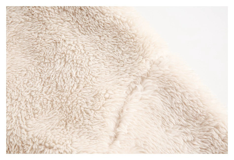 Veste en fourrure à capuche avec oreilles de lapin