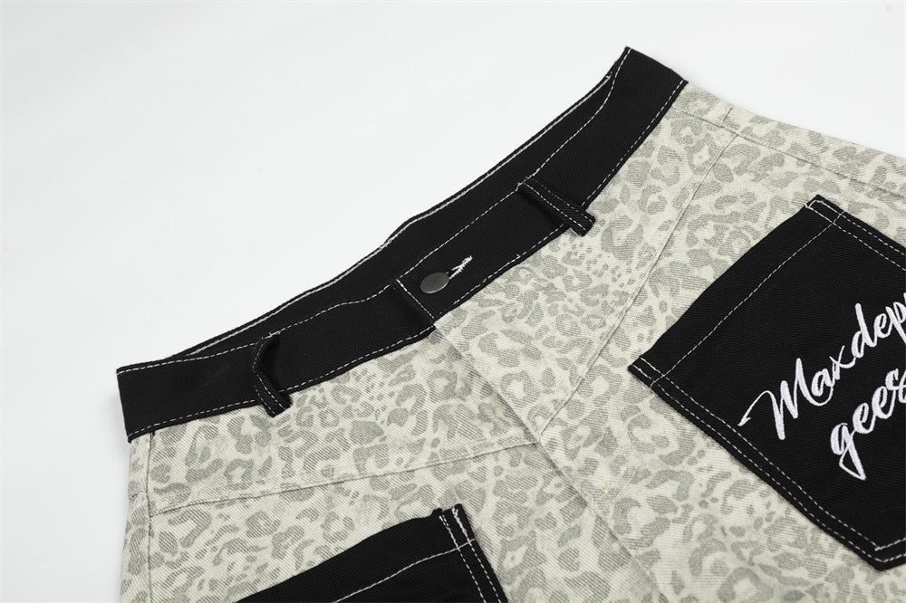 Kurze Hose mit weitem Bein und Leopardenmuster