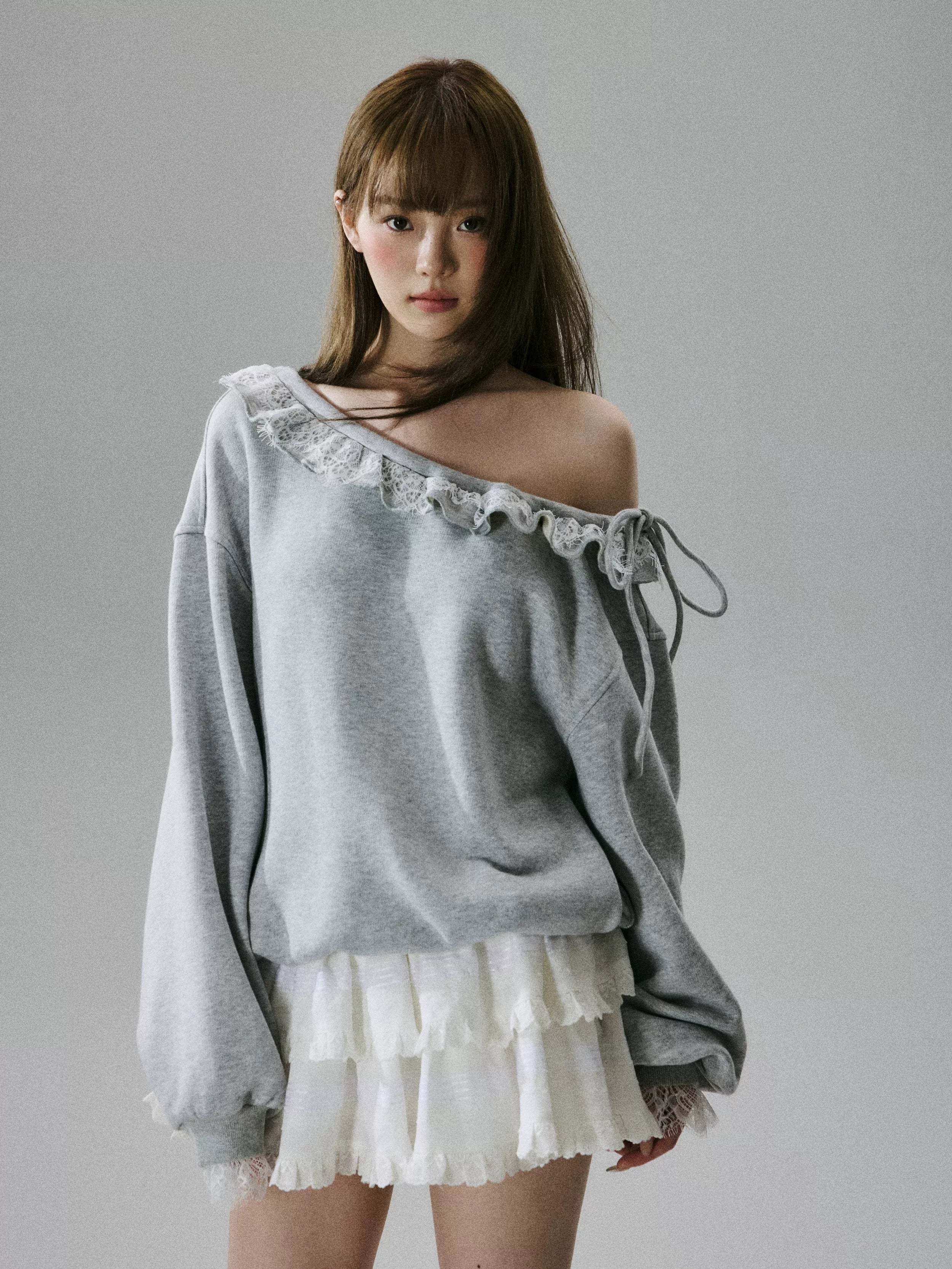 Off-Shoulder Lace Trim Sweatshirt