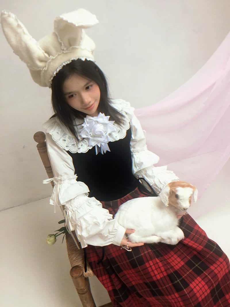 Wire Bunny Ear Lace Beret Hat
