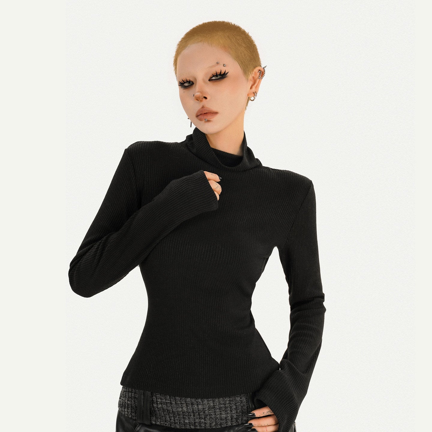 Fake Fur Patchwork V-Neck Slim PU Leather Vest & Ribbed High-Neck Knit Sweater