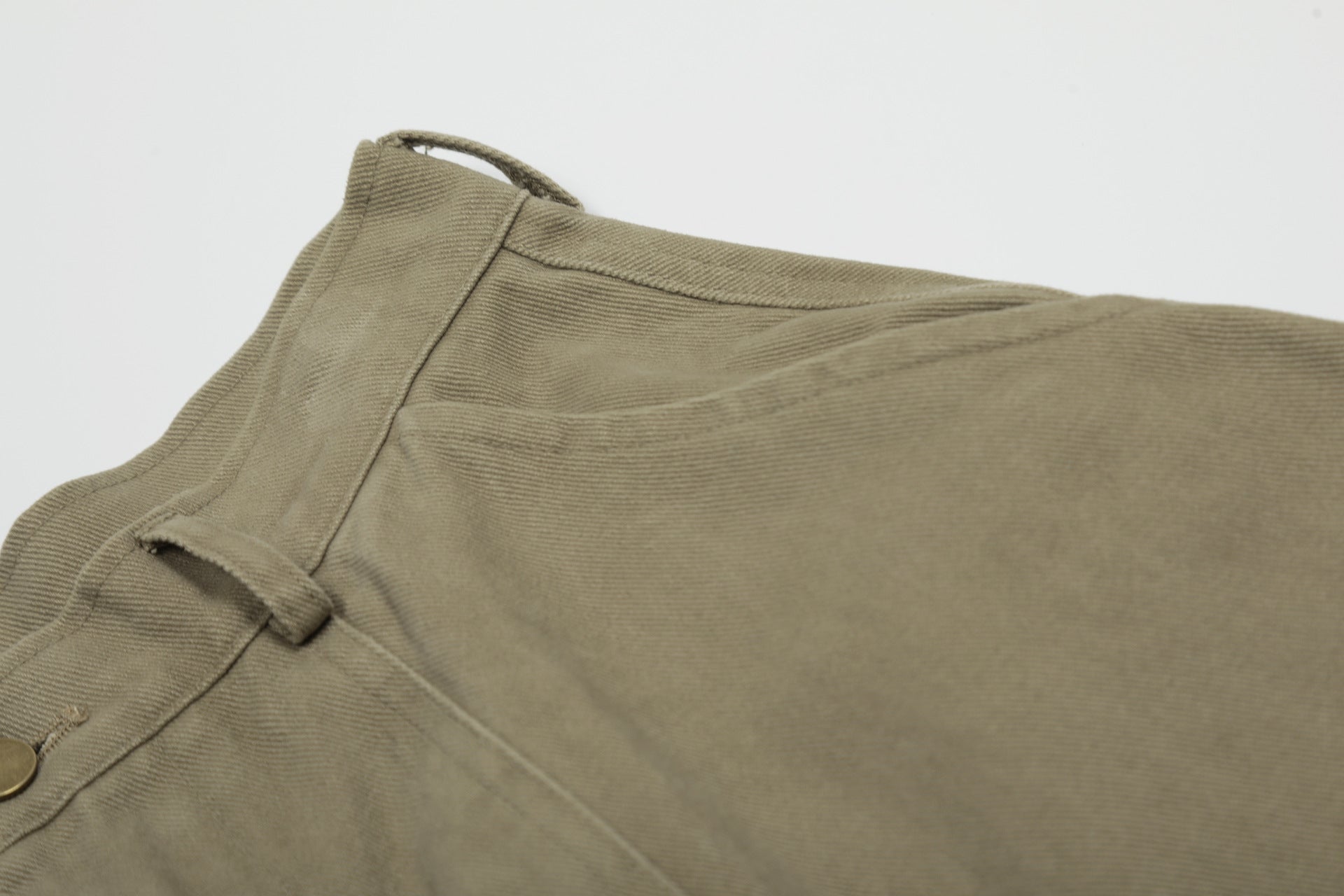 Wide Leg Curved Cargo Pants